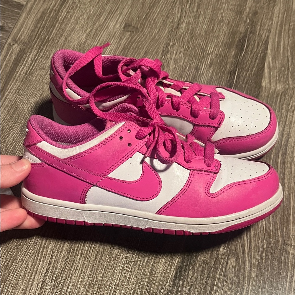 Nike Kids Pink and White Low-Top Sneakers